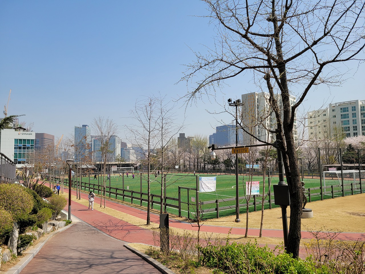 一定的持股 一定的持股