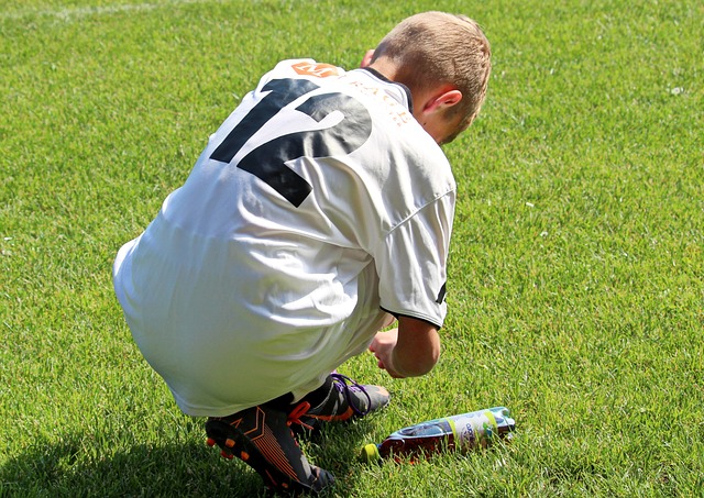 則是一位被 則是一位被